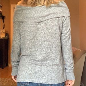 Abercrombie & Fitch Sweaters - Abercrombie off the shoulder sweater Abercrombie & Fitch Sweaters - Abercrombie off the shoulder sweater